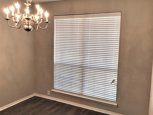 Photo - 304 Double Oak Ln