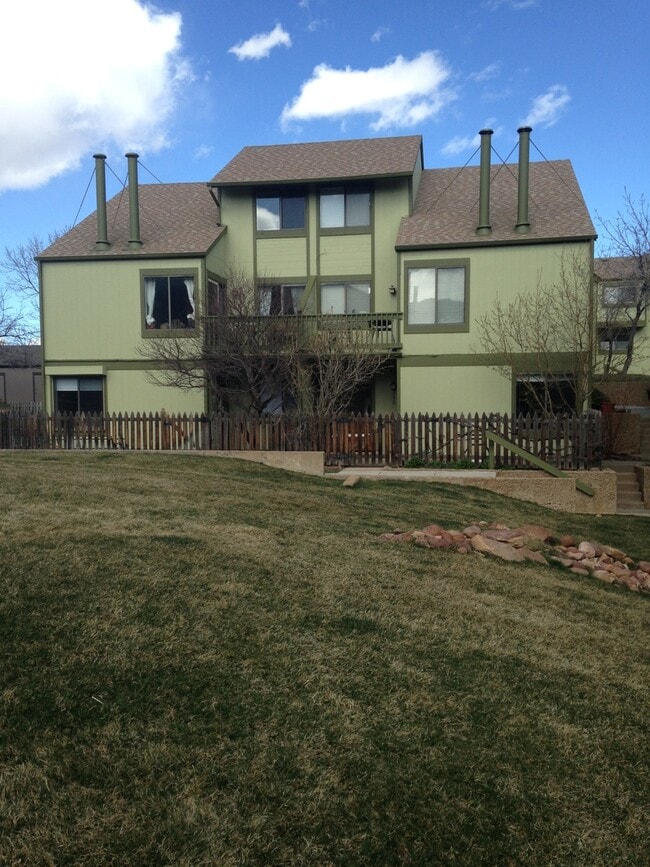 Building Photo - Shanahan Ridge in South Boulder 1BD/1BA Condo