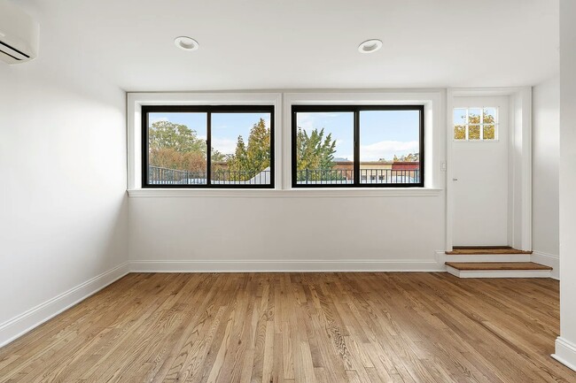 Building Photo - 908 Sterling Pl Unit 1