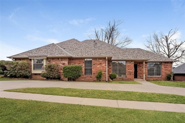Building Photo - 1100 Fountain Gate Ct