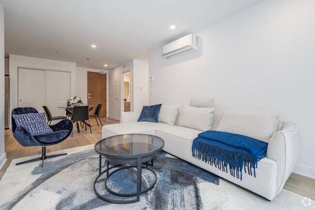3 chambres, 2 salles de bain - 1155 pi² - Salon - H1 Harmonie - 550 & 560 Delmar