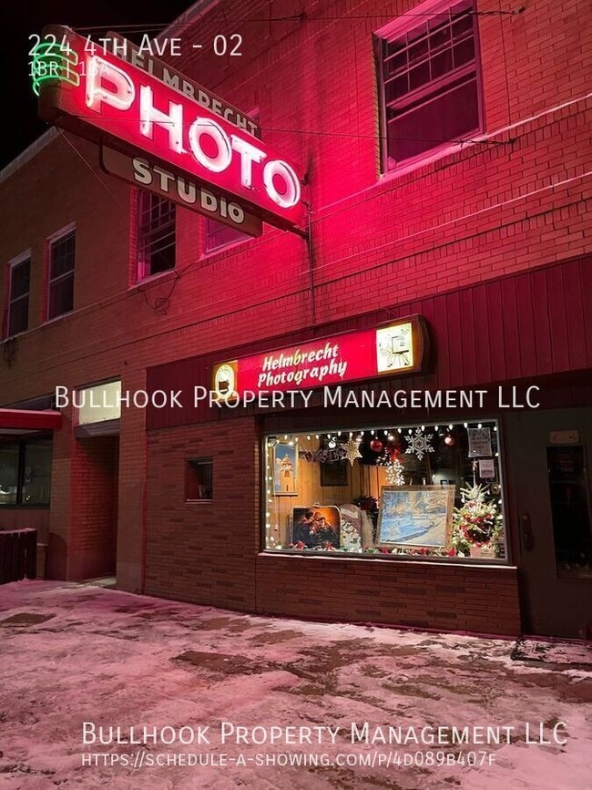 Building Photo - 224 4th Ave Unit 02