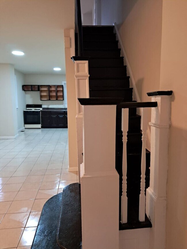 Photo - 3 BED 1 BATH HOME FOR RENT.