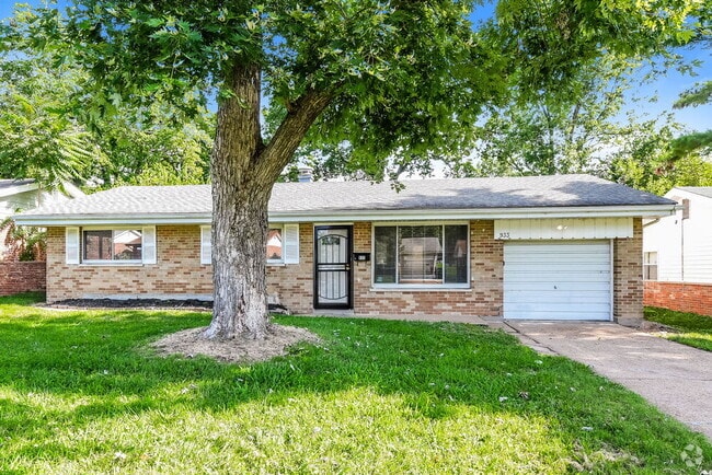 Building Photo - 933 Lebon Dr Rental