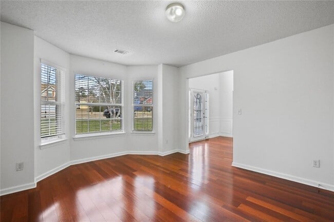 Photo - 197 Kyndal Dr