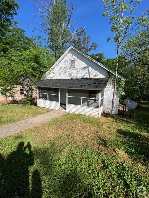 Building Photo - 16 Reeves St Rental