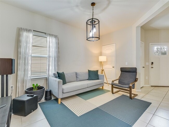 6712 Bishop Pass