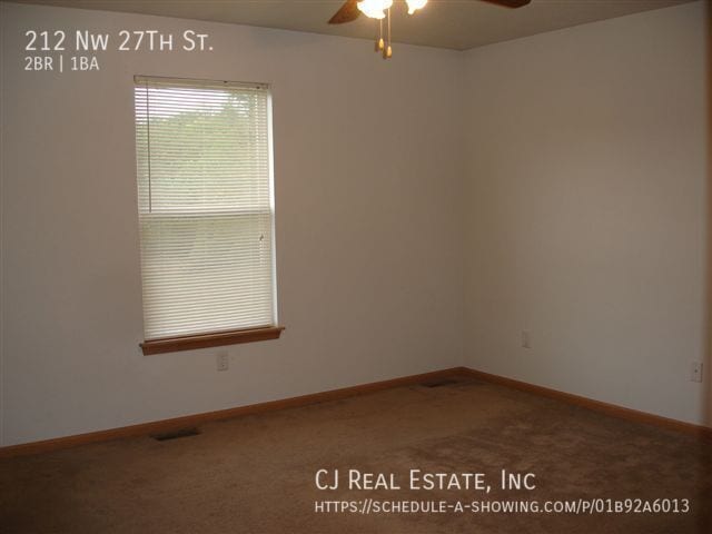 Photo - 212 NW 27th St Ct