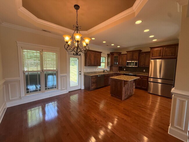 Photo - Elegant 3-Bedroom Home in Gated Seven Lakes with Community Pool