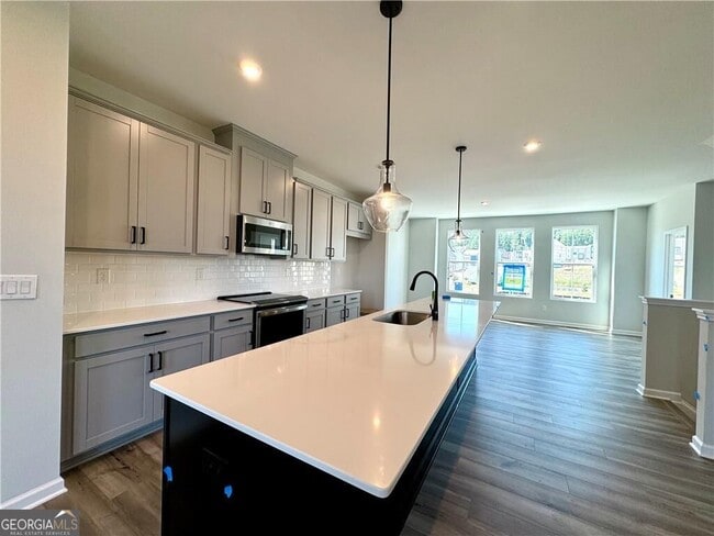 Photo - 1409 Creekside Cir NW