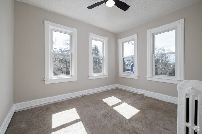 3BR, 1BA - 1,050SF - Third Bedroom