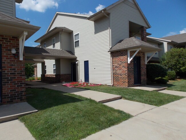 Arbors At Lakeside Apartments For Rent In Jackson Mi Forrent Com