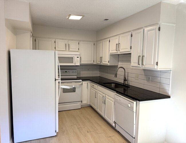 Photo - 1513 Kendall Dr