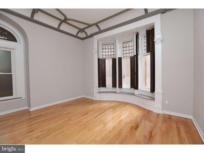 Photo - 2006 Walnut St