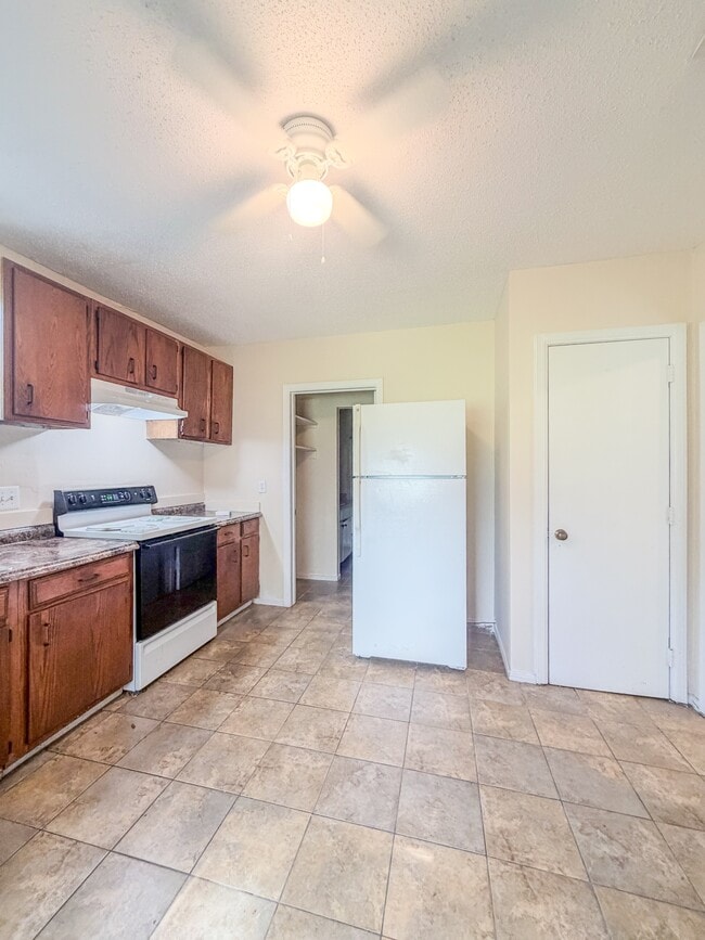 Photo - 510 Gordon Ave