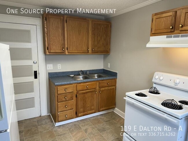 Building Photo - 119 E Dalton Rd Unit A