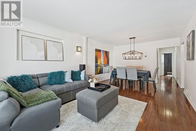 Photo - 35 Algonquin Blvd