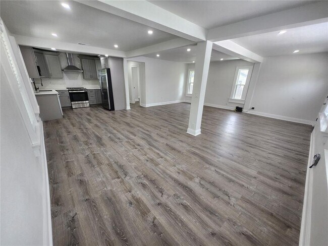 Photo - 3924 45th Ave N