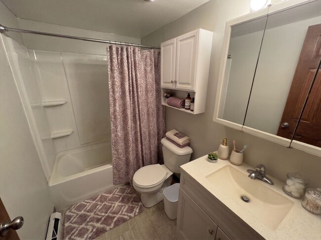 Photo - 317-317 Julie Ct Unit 315