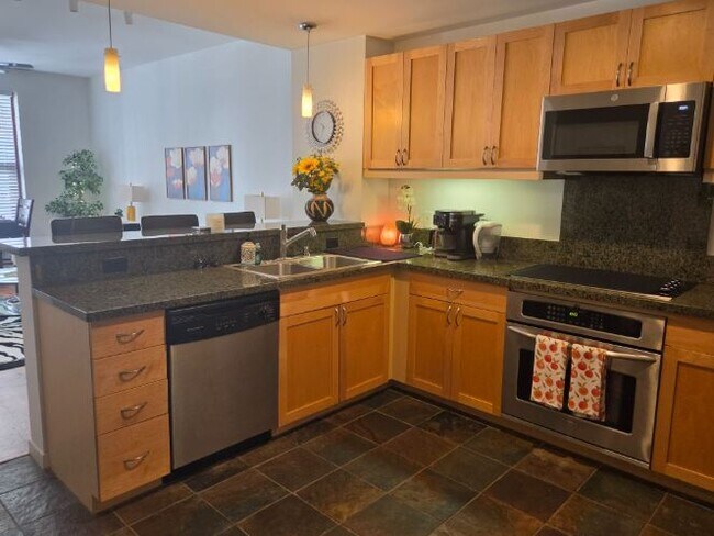 Photo - 1150 J St