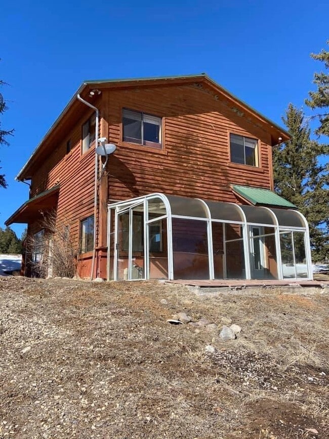 18 Golf Course Rd Rental For Rent in Taos, NM