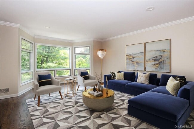 Photo - 205 Soundview Ave