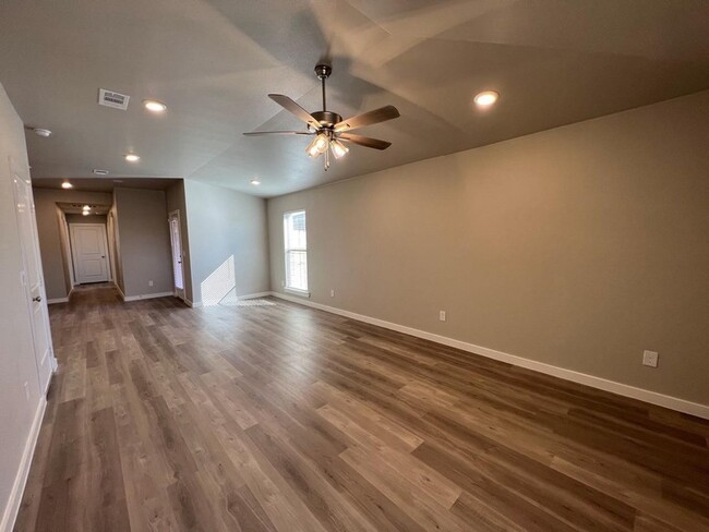 Photo - 2009 Corpus Ave Unit A