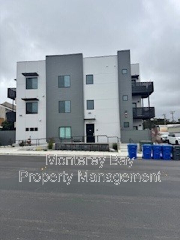 Photo - 3108 Seacrest Ave Condo Unit #301