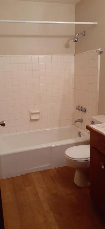 Photo - 274 SE Kingwood Ave