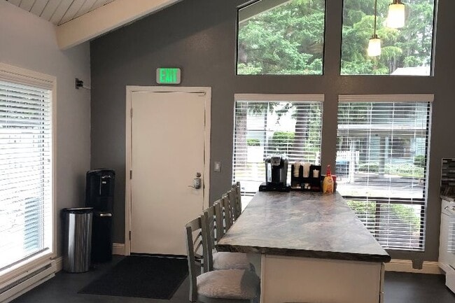 Casa club - Wilderness West Apartments