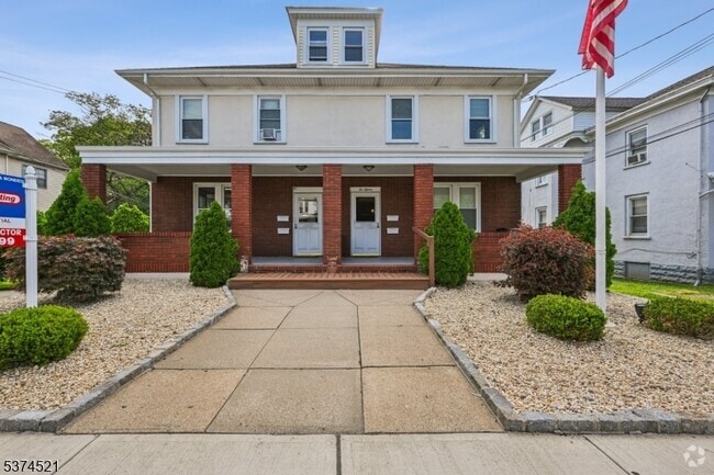 Building Photo - 215 Speedwell Ave Unit 2 Rental