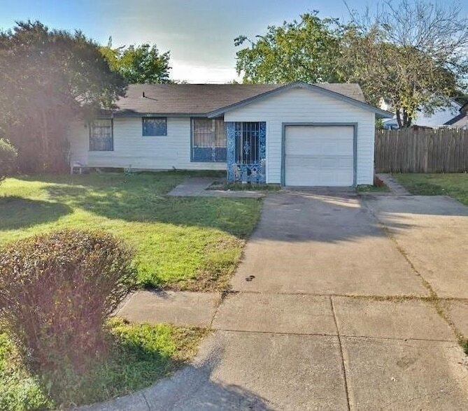 Photo - 8336 Bunche Dr