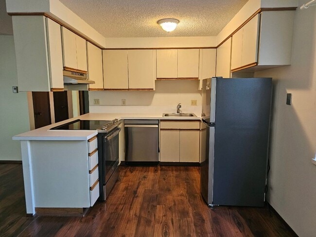 Building Photo - 10708 Stone Ave N Unit 10708