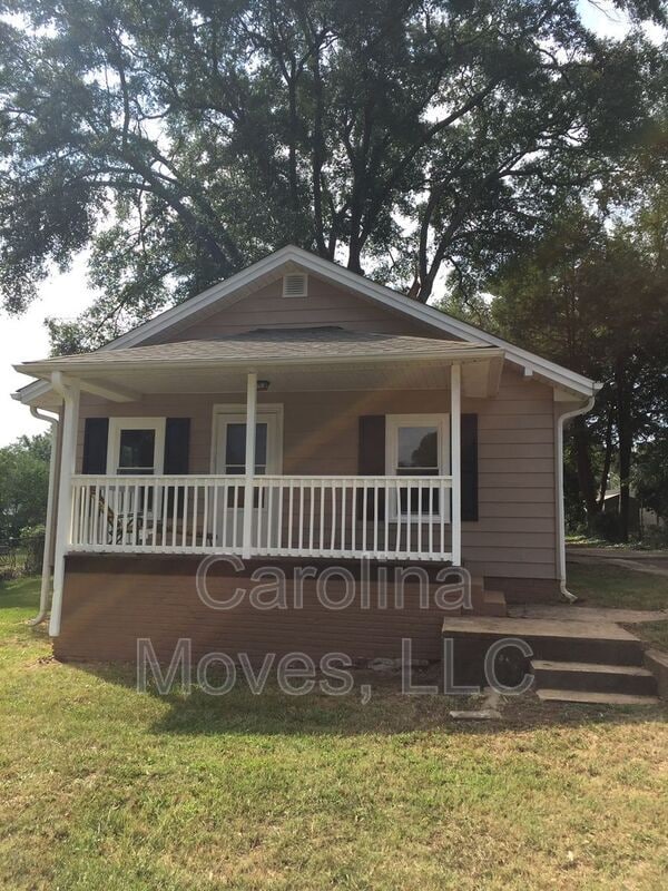 Photo - 403 McCrary St