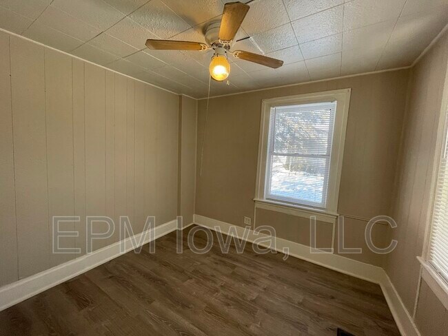 Photo - 109 Summit Ave