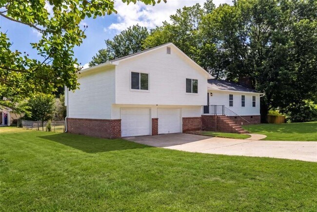 Photo - 2250 Ridge Forest Dr