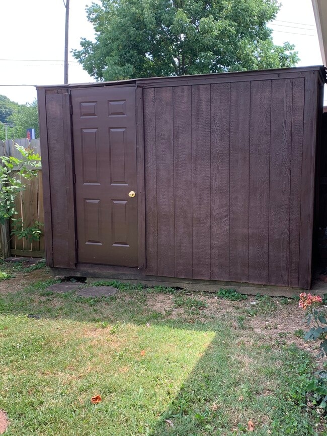 Storage shed - 329 Deer Lake Dr Unit 329