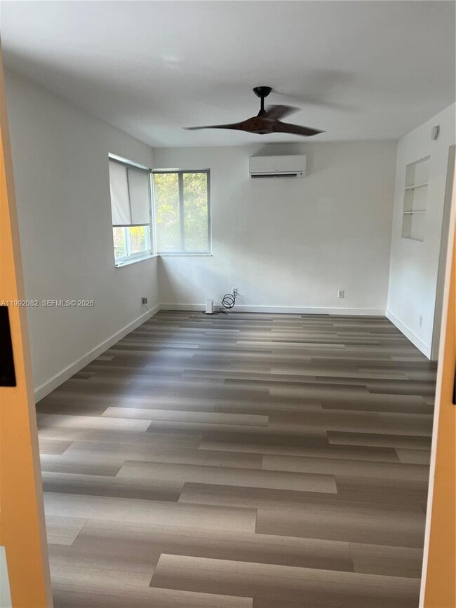 Photo - 225 SE 16th Ave Unit 3