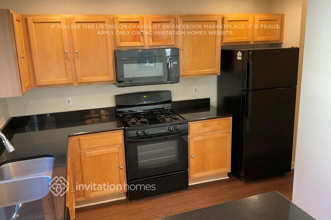 Photo - 566 Windcroft Cir NW