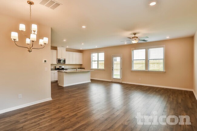 135 Chapelcrest Ln