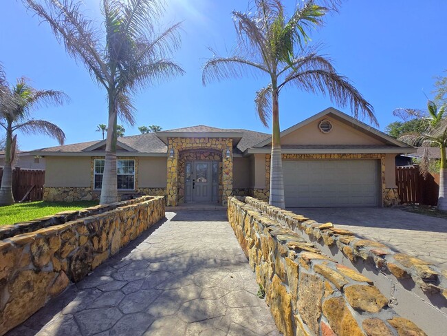 2,465sf EXPANSIVE HOME IN THE HARLINGEN ME... - 2,465sf EXPANSIVE HOME IN THE HARLINGEN ME...