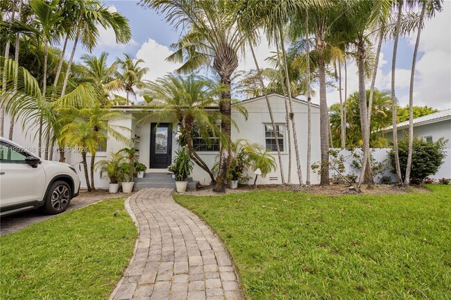 Photo - 5755 Devonshire Blvd