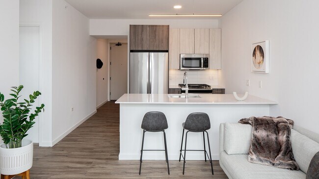 Photo - 1120 W Randolph St