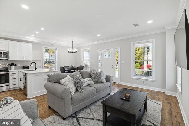 Photo - 36 Evergreen Ln