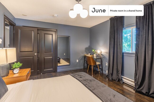 Photo - Room in Shared 6 bed/4 bath home Unit E