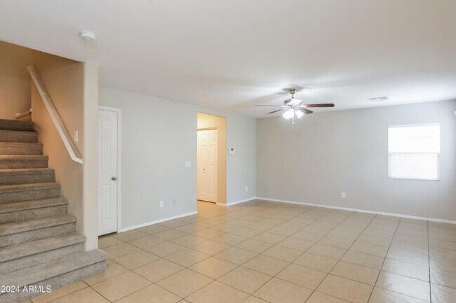 Photo - 28420 N Epidote Dr House