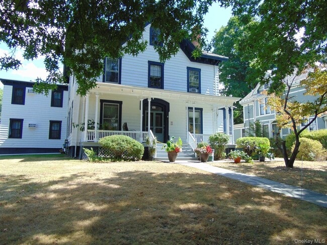 Building Photo - 113 Academy St Unit 3 Rental