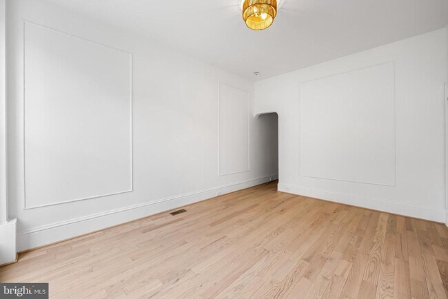 Photo - 1202 Bolton St