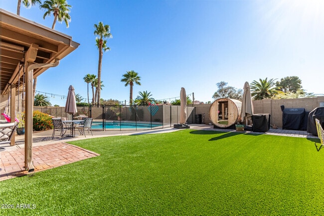 Building Photo - 3927 E Cortez St