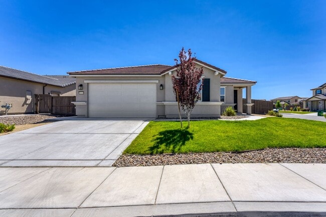 Photo - FULLY FURNISHED SPANISH SPRINGS HOME WITH HOT TUB & UTILITIES INCLUDED
